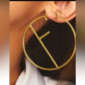 Vintage style Gold tone Large hoop V Letter statement earrings